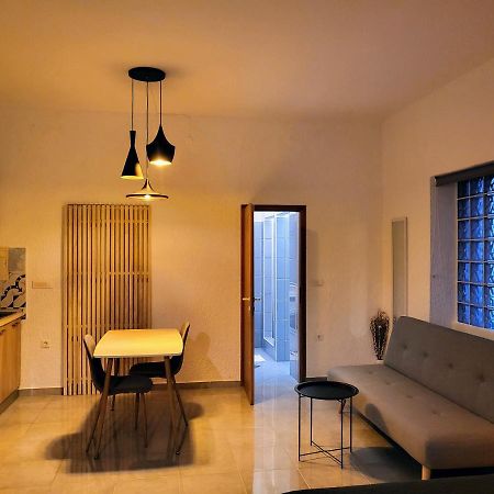 Studio Square Funtana Apartment Ngoại thất bức ảnh